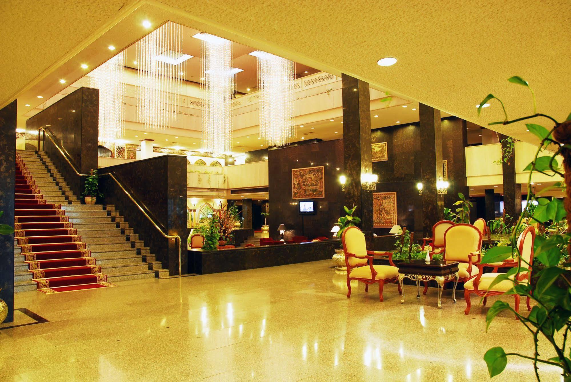 Dhahran International Hotel Exterior foto